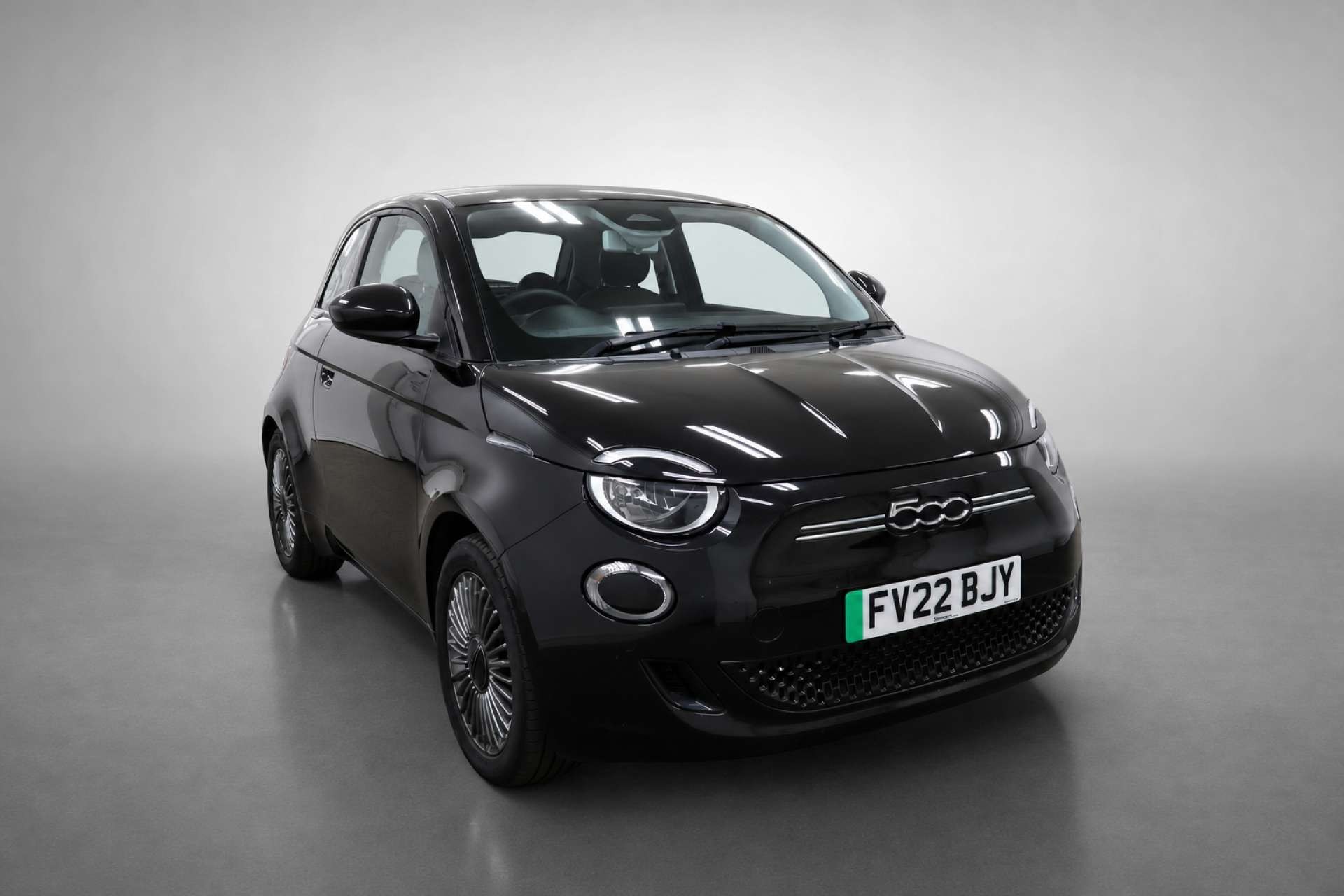 2022 Fiat 500E 42kWh Icon Hatchback 3dr Electric Auto (118 ps) for sale at LMC Cars