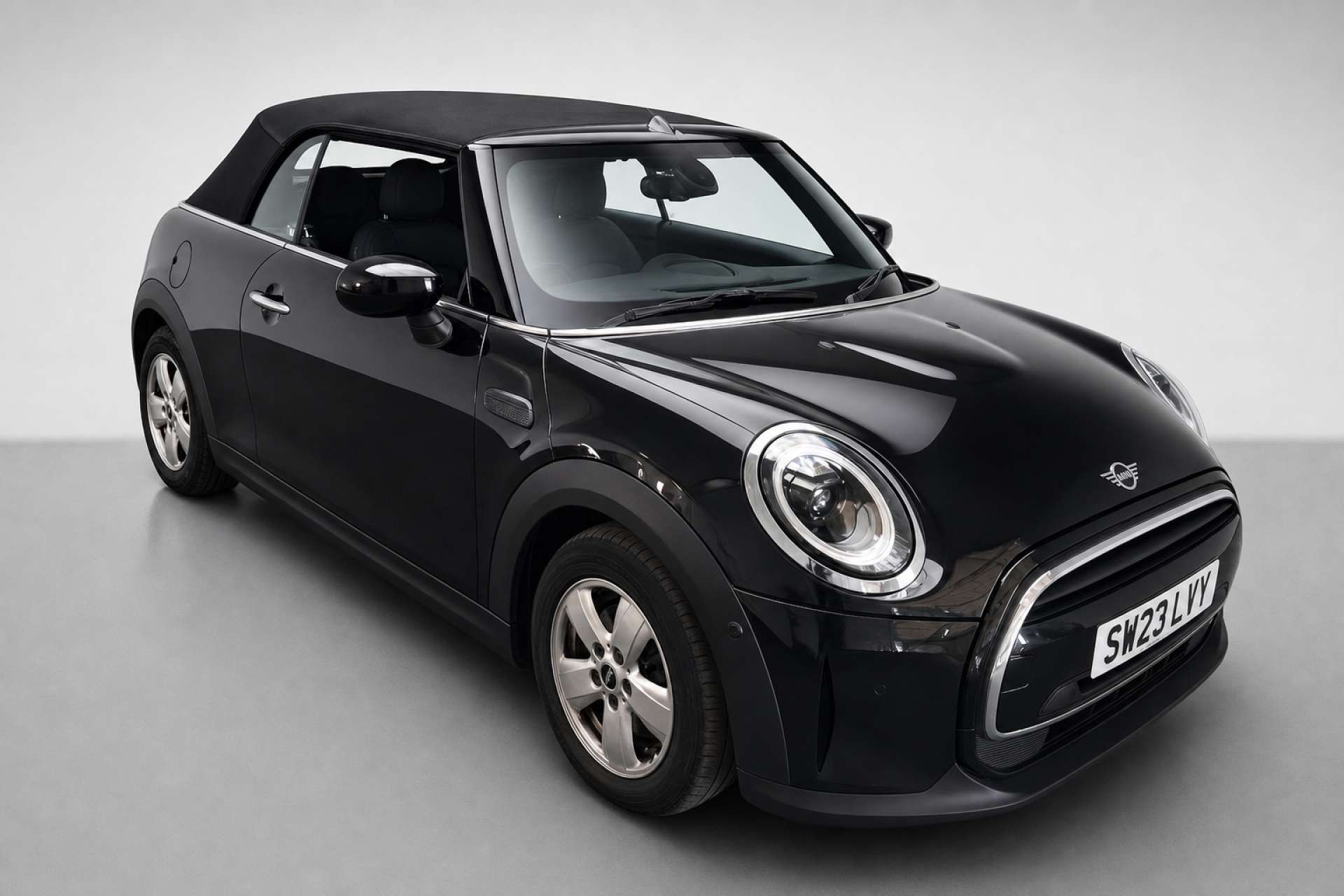2023 Mini Convertible 1.5 Cooper Classic Convertible 2dr Petrol Steptronic Euro 6 (s/s) (136 ps) for sale at LMC Cars