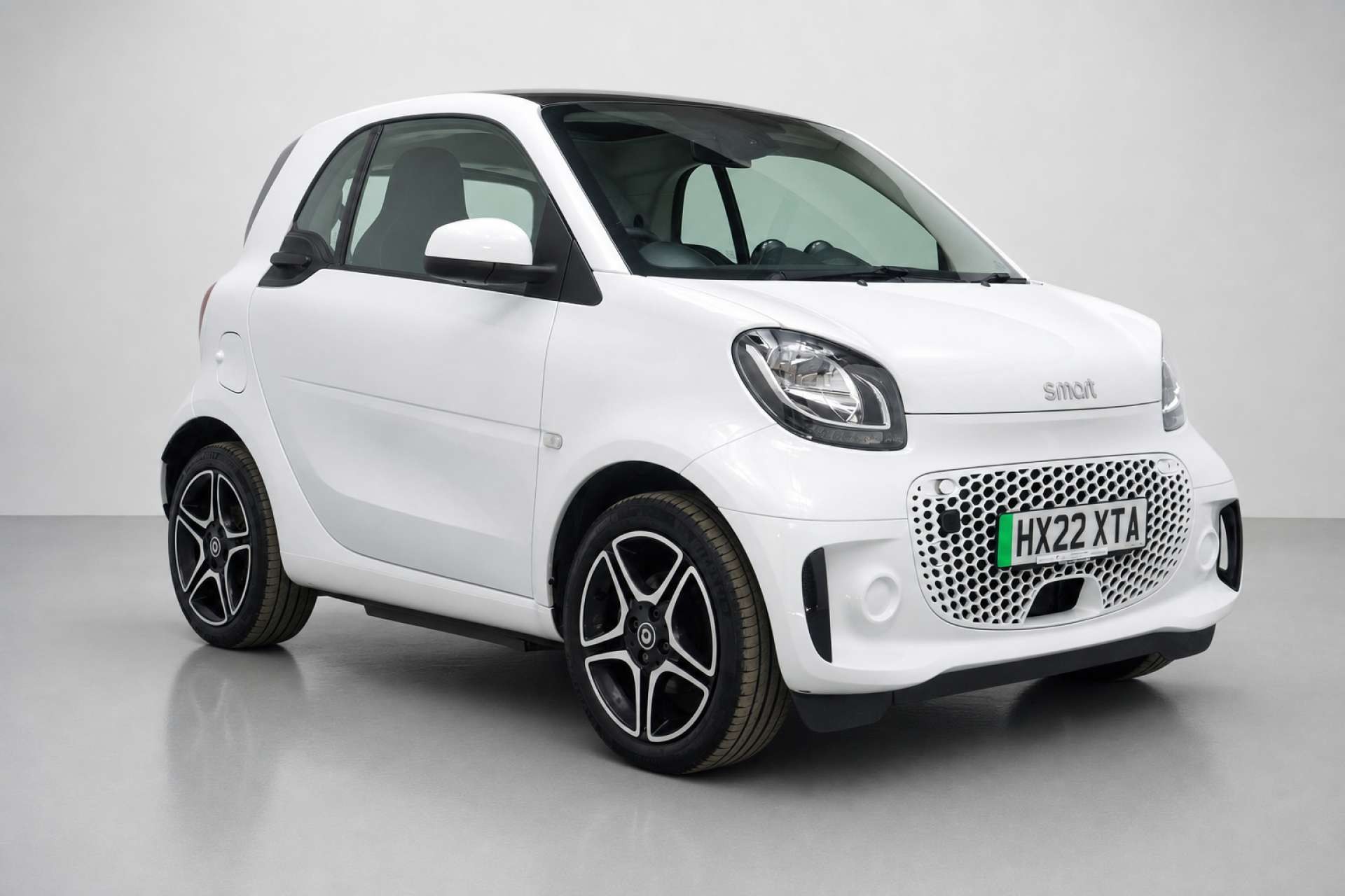2022 Smart Fortwo 17.6kWh Pulse Premium Coupe 2dr Electric Auto (22kW Charger) (82 ps) for sale at LMC Cars