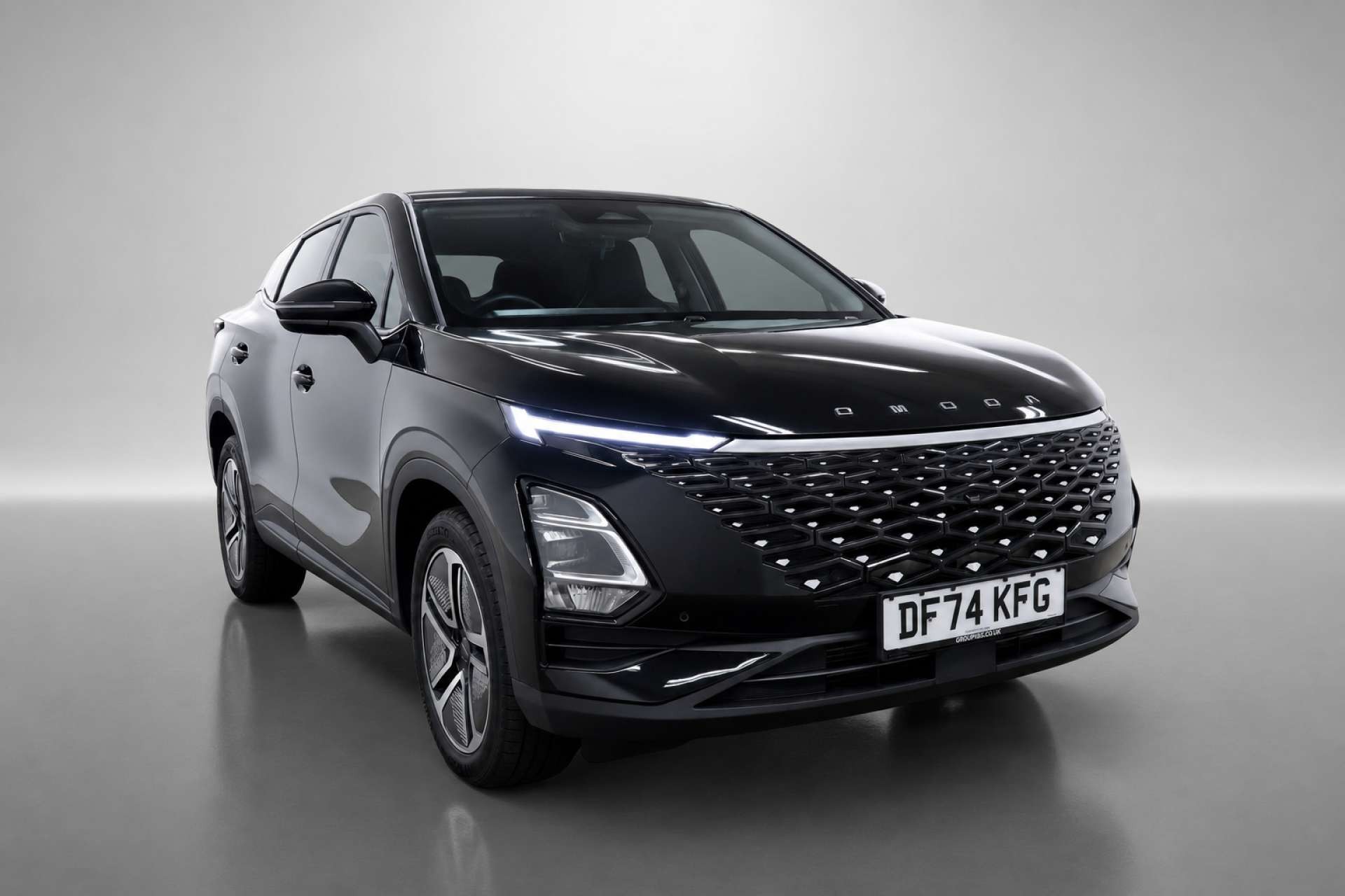 2024 Omoda 5 1.6 TGDI Comfort SUV 5dr Petrol DCT Euro 6 (s/s) (186 ps) for sale at LMC Cars