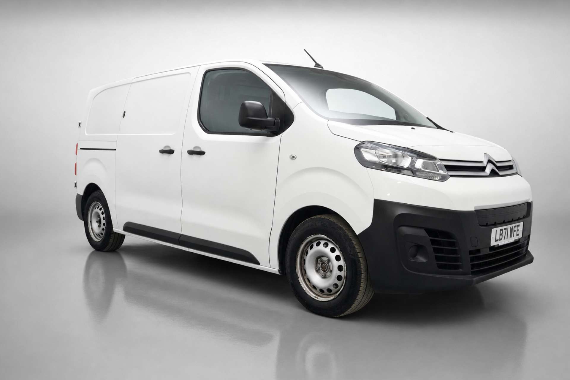 2021 Citroen E-Dispatch e 1000 75kWh Enterprise Pro M Panel Van 6dr Electric Auto MWB (7.4kW Charger) (136 ps) for sale at LMC Cars
