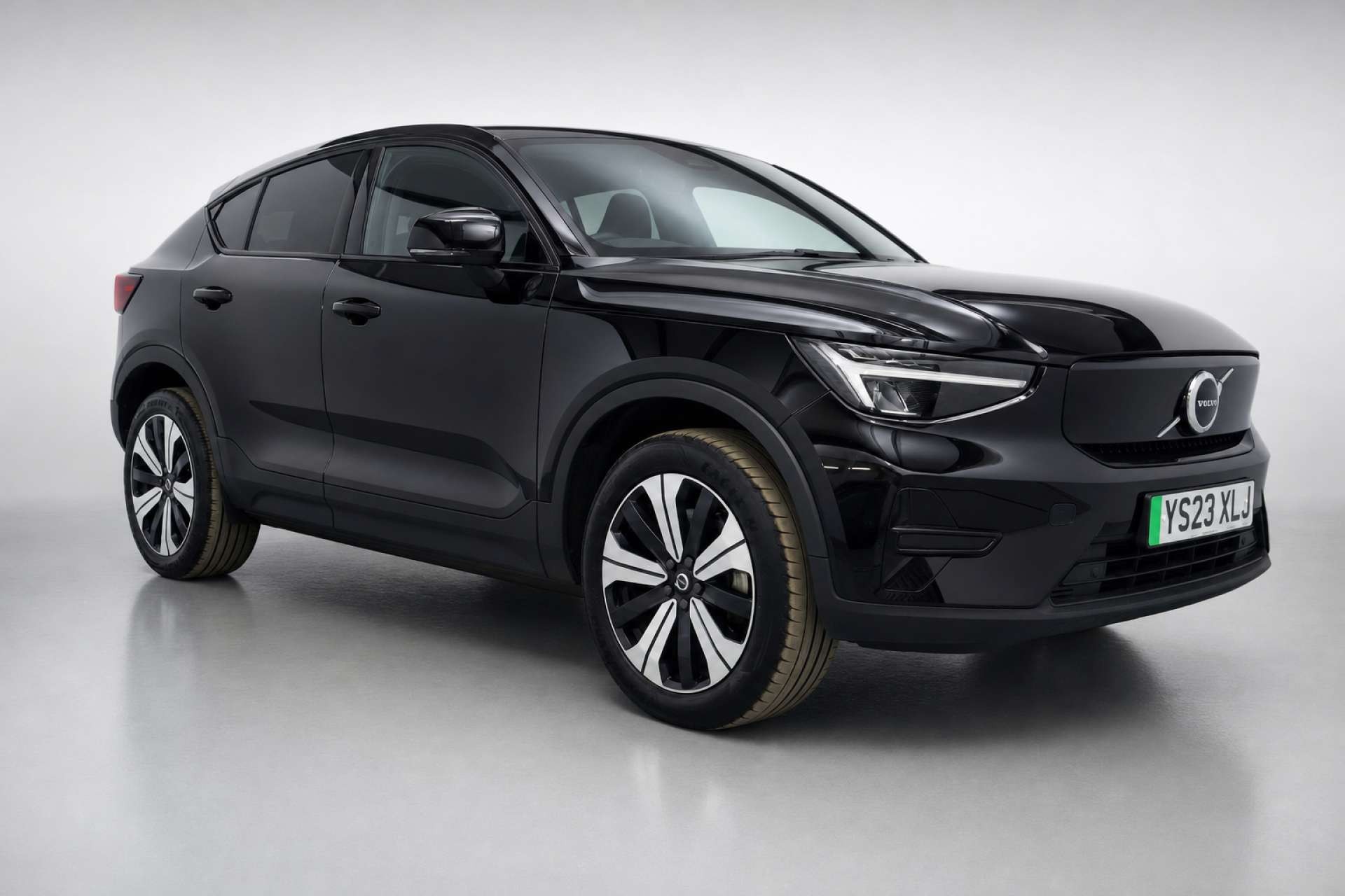 2023 Volvo C40 Recharge 69kWh Core SUV 5dr Electric Auto (231 ps) for sale at LMC Cars