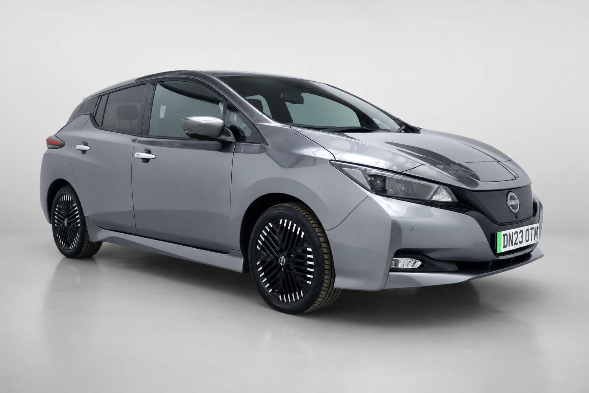 2023 Nissan Leaf 39kWh Tekna Hatchback 5dr Electric Auto (150 ps) for sale at LMC Cars
