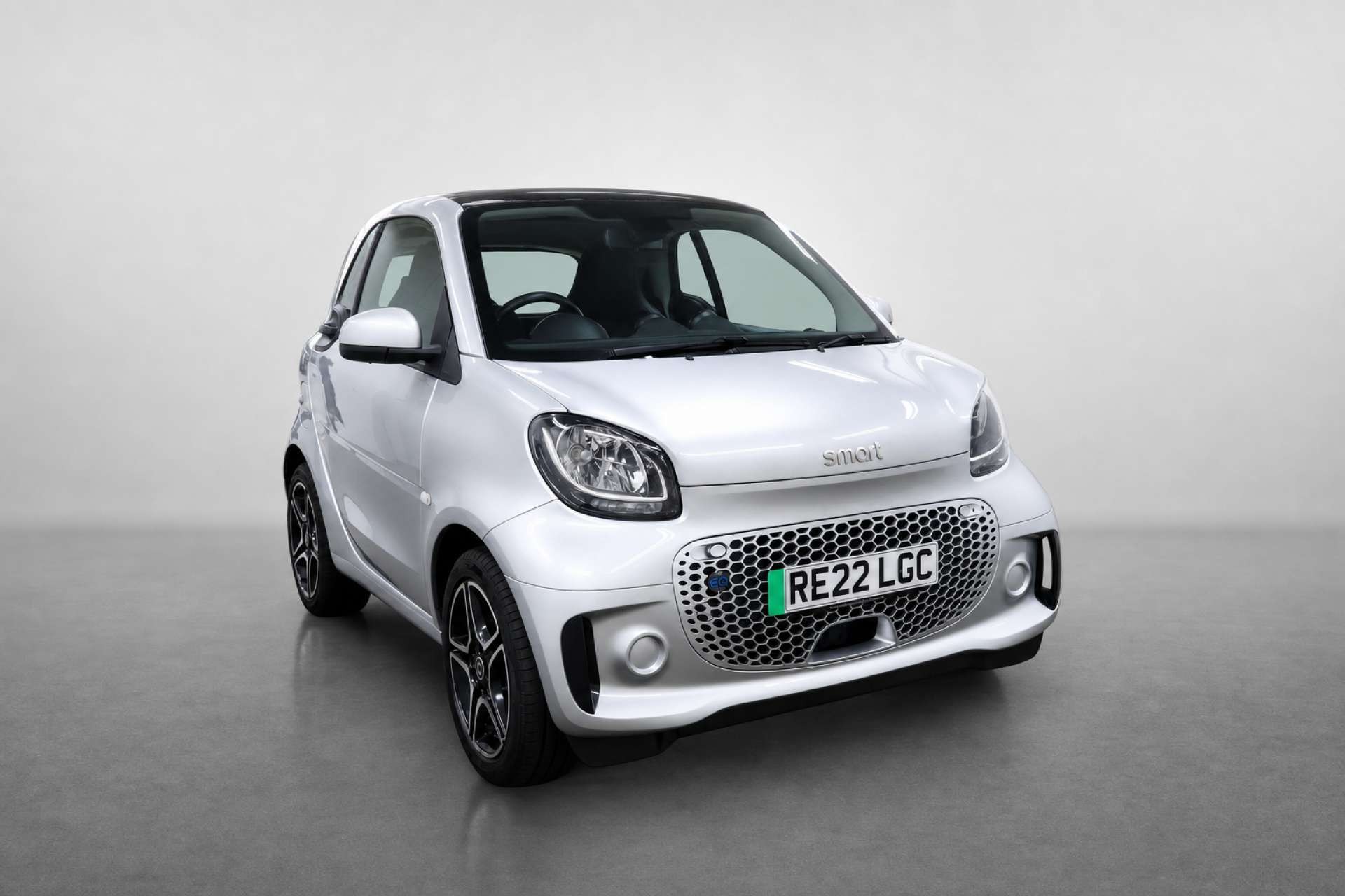 2022 Smart Fortwo 17.6kWh Pulse Premium Coupe 2dr Electric Auto (22kW Charger) (82 ps) for sale at LMC Cars