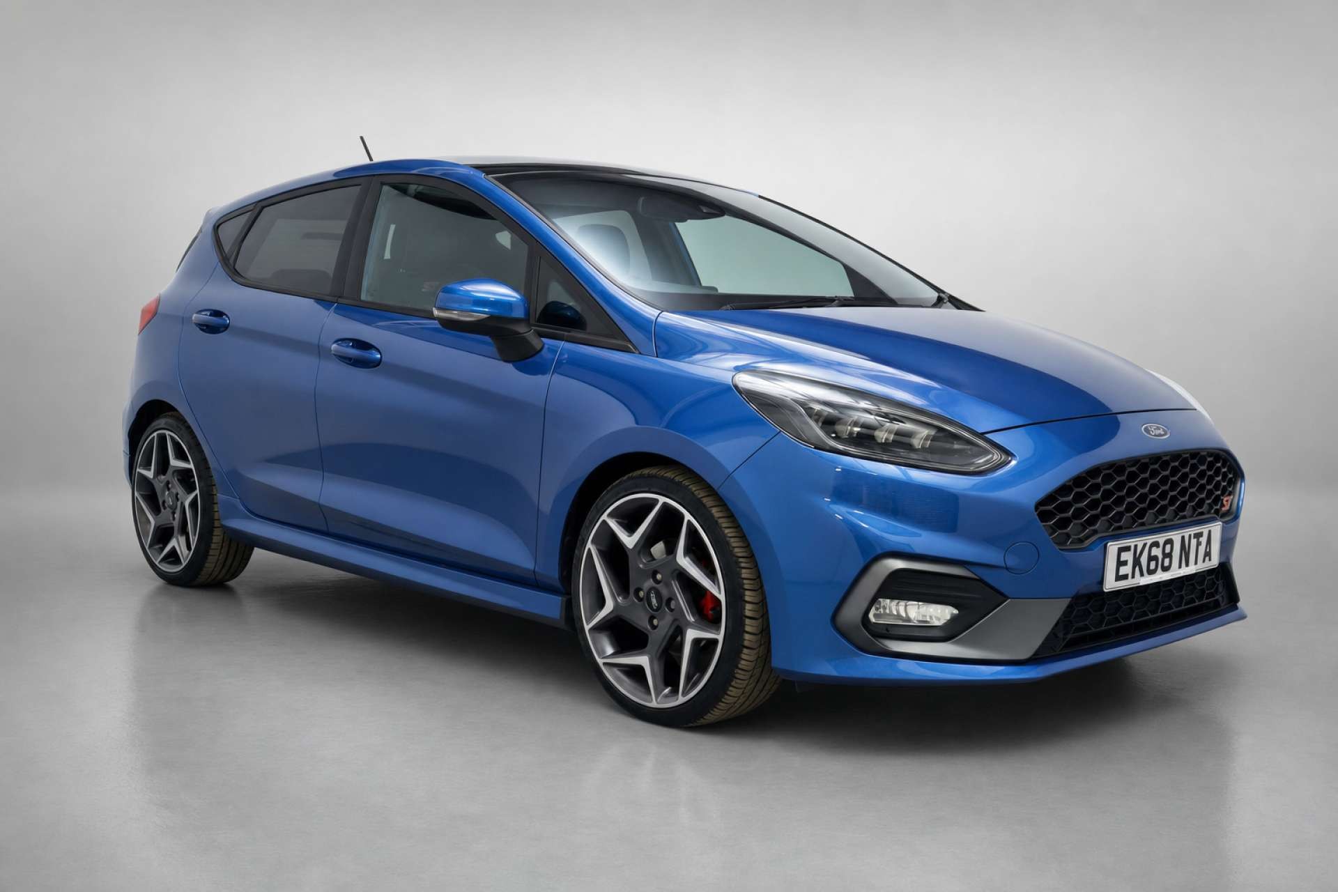 2018 Ford Fiesta 1.5T EcoBoost ST-2 Hatchback 5dr Petrol Manual Euro 6 (200 ps) for sale at LMC Cars