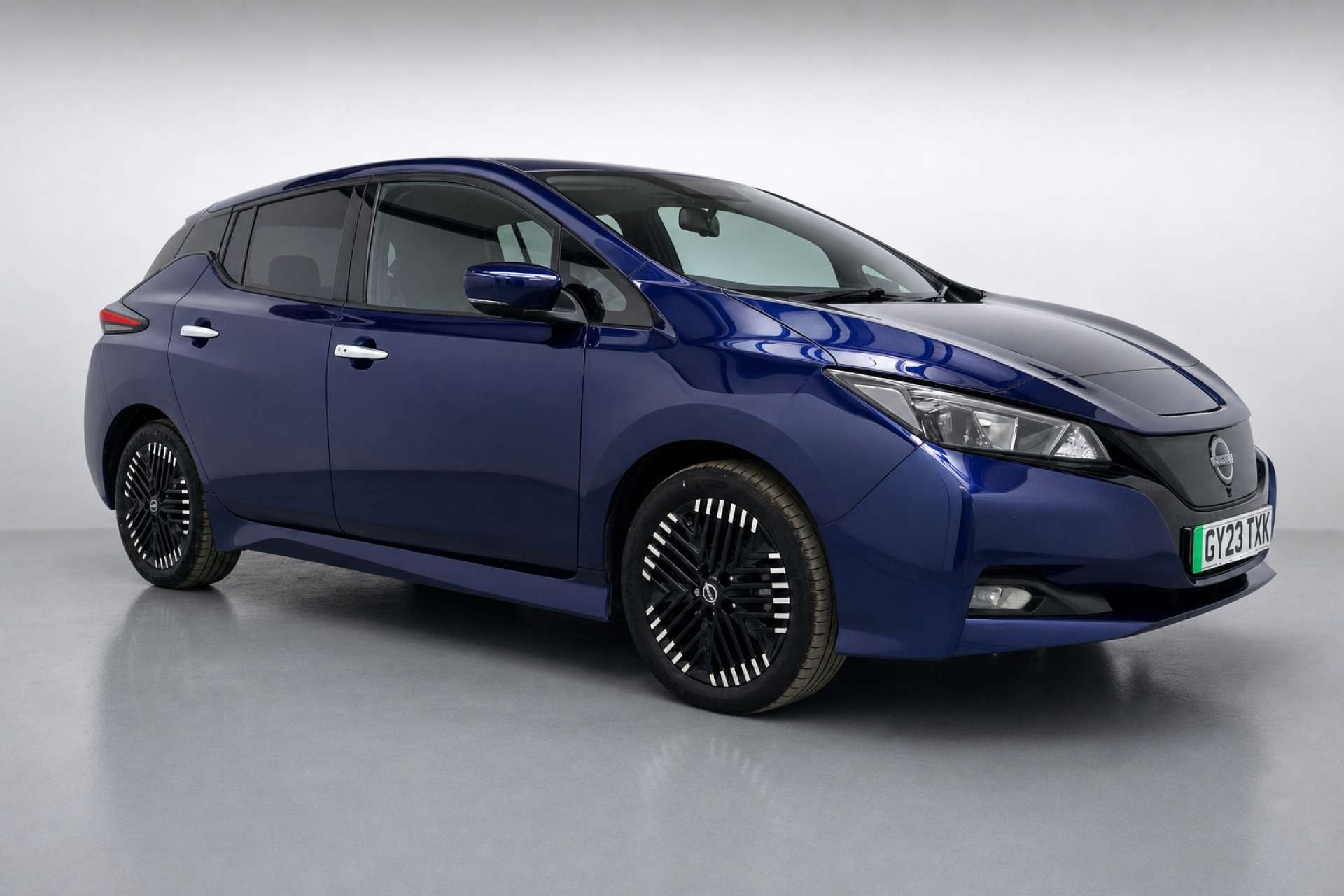 2023 Nissan Leaf 39kWh N-Connecta Hatchback 5dr Electric Auto (150 ps) for sale at LMC Cars