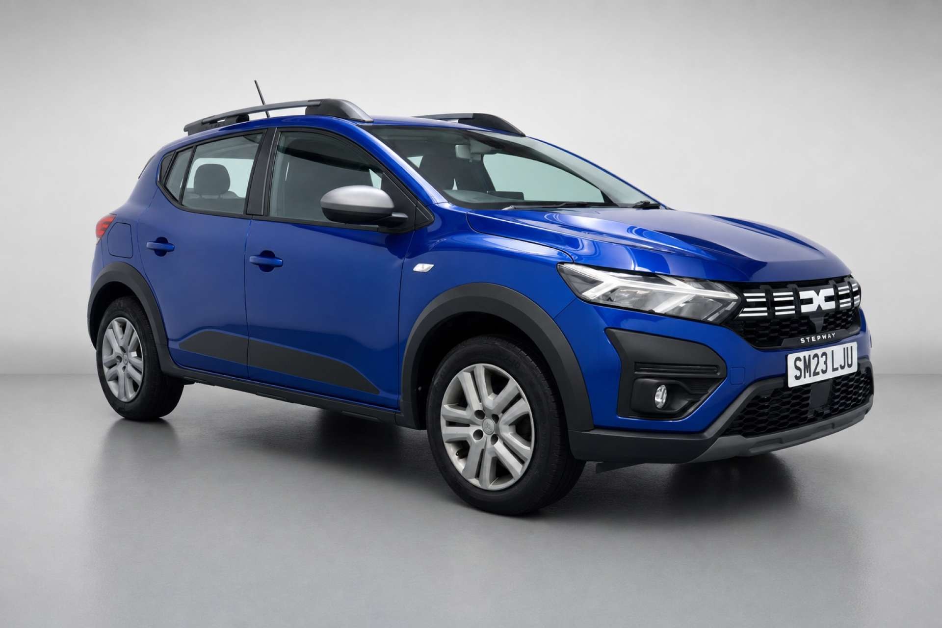 2023 Dacia Sandero Stepway 1.0 TCe Expression Hatchback 5dr Petrol CVT Euro 6 (s/s) (90 ps) for sale at LMC Cars