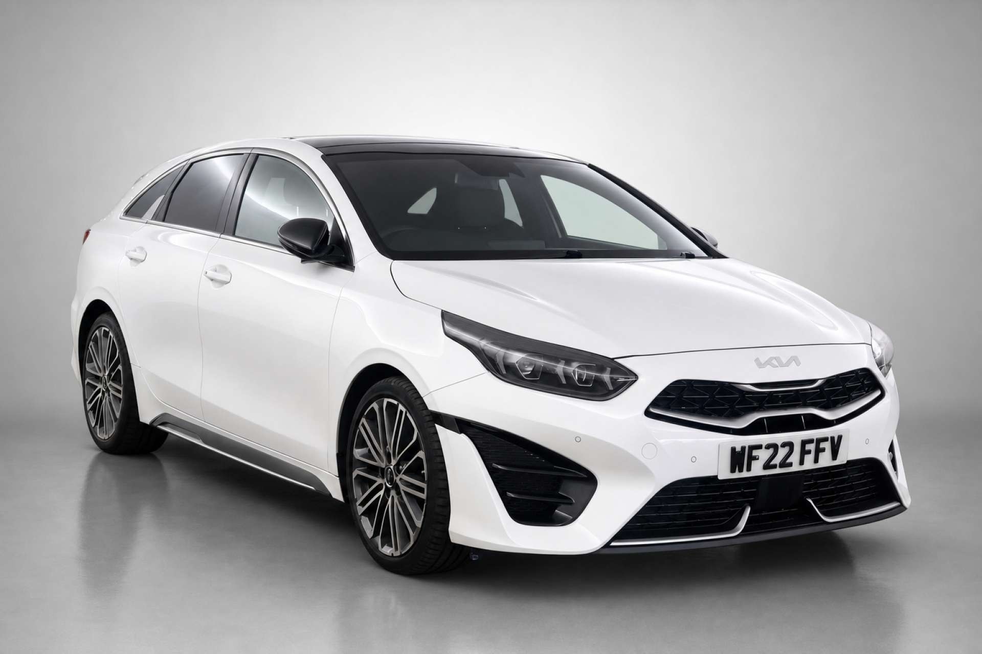 2022 Kia Proceed 1.5 T-GDi GT-Line S Shooting Brake 5dr Petrol DCT Euro 6 (s/s) (158 bhp) for sale at LMC Cars