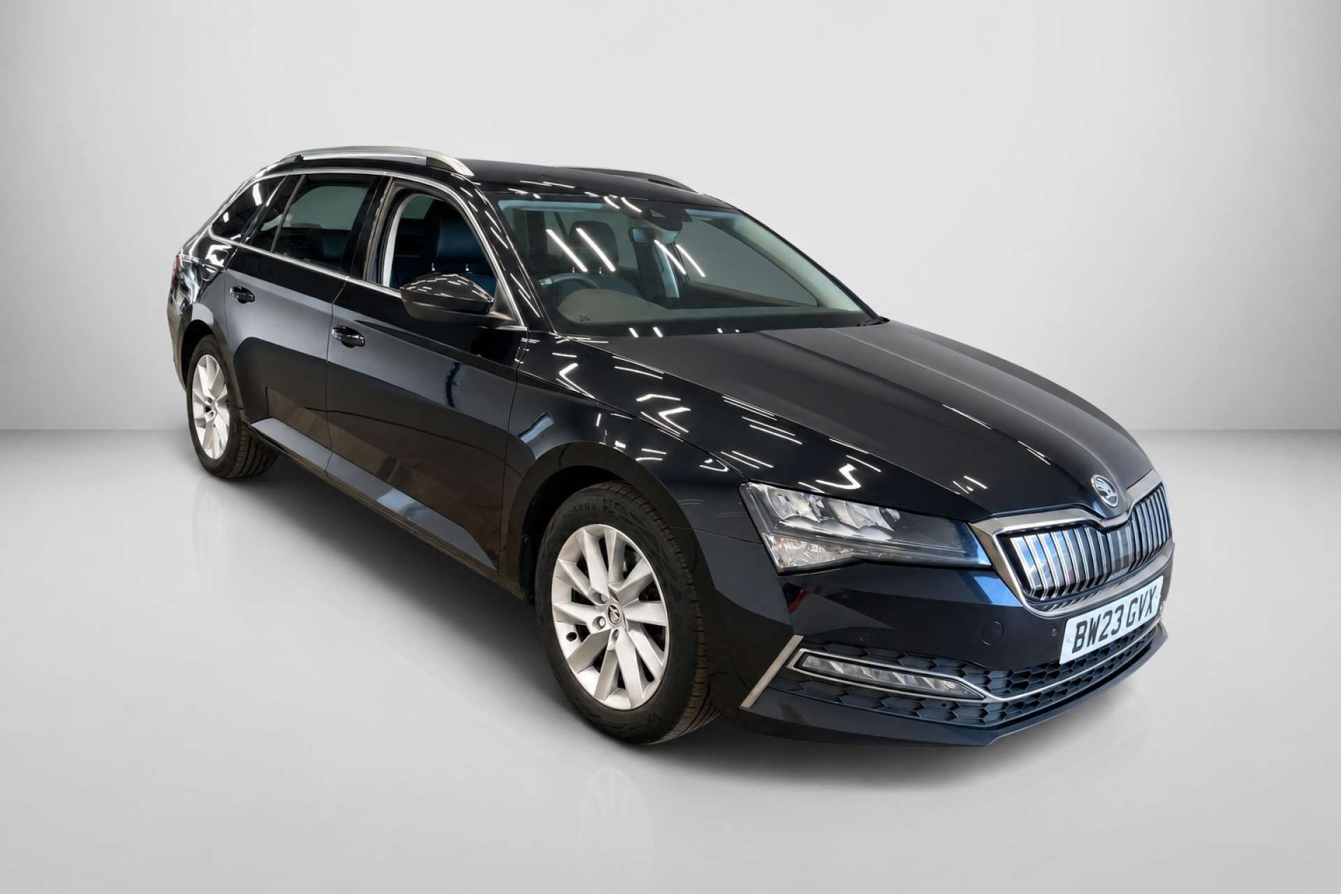 2023 Skoda Superb 1.4 TSI iV 13kWh SE Technology Estate 5dr Petrol Plug-in Hybrid DSG Euro 6 (s/s) (218 ps) for sale at LMC Cars
